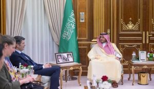 تركي بن محمد بن فهد يناقش مع سفير فرنسا الموضوعات ذات الاهتمام المشترك