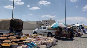 مرتادو سوق أحد رفيدة لـ«عكاظ»: هل فاتنا التطوير ؟