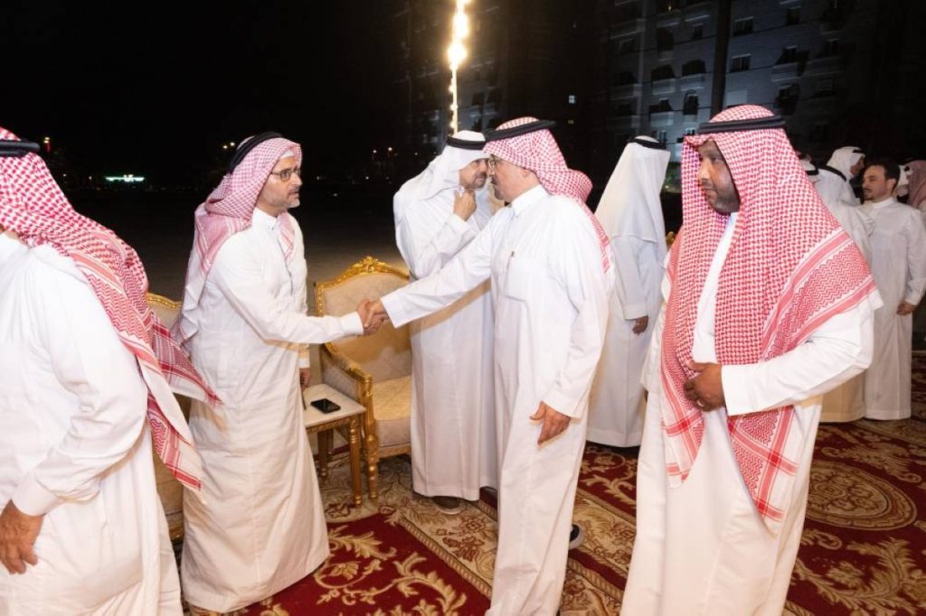 أسرة نصيف تتلقى التعازي في فقيدها