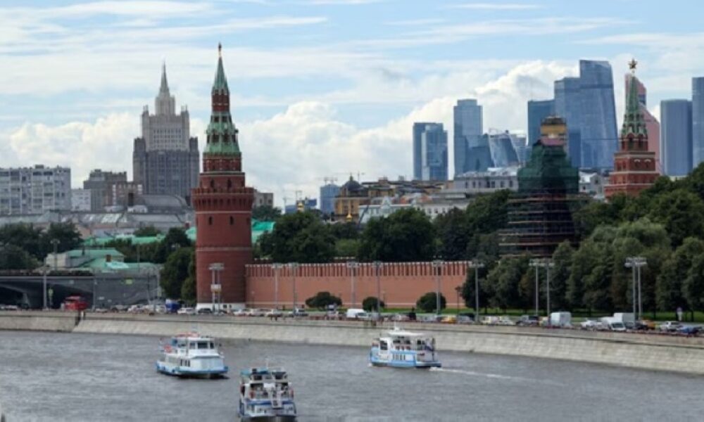 اتهام روسيين بتهديد الأمن في بولندا: قصة إيغور وإيرينا