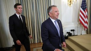 «أكسيوس» يكشف تفاصيل 45 دقيقة أنقذت صفقة السلام بين حماس وإسرائيل