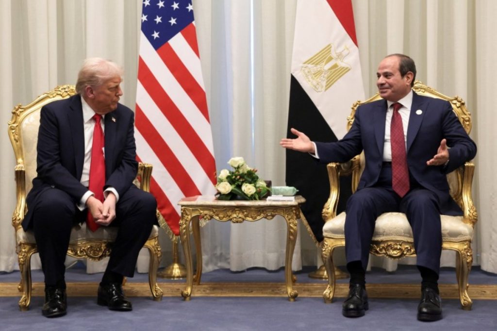 بعد وصوله إلى مصر.. ترمب: سنناقش إعمار غزة