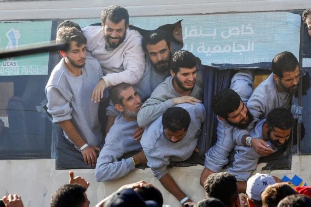 مقتل 5 فلسطينيين في غزة.. إسرائيل تخرق وقف إطلاق النار