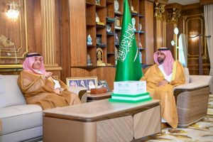 أمير جازان يلتقي وزير التعليم ويدشّن مشروعات تعليمية بأكثر من مليار ريال