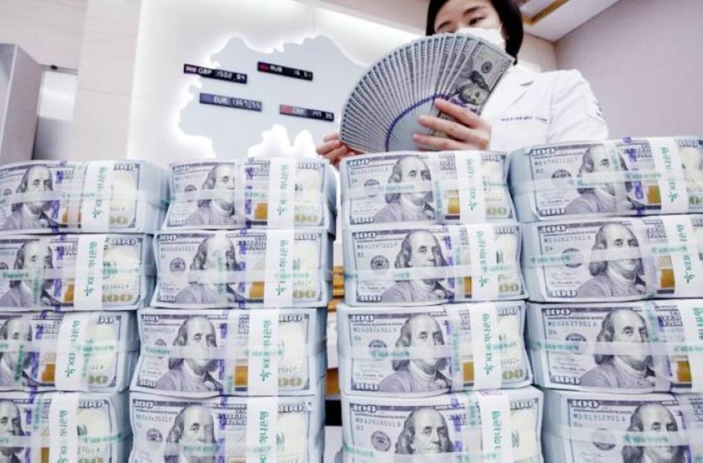 مع توقعات خفض الفائدة.. الدولار يتراجع