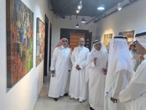 فهد خليف يقرأ الجمال بعين المعلم ويرسمه بوعي الفيلسوف