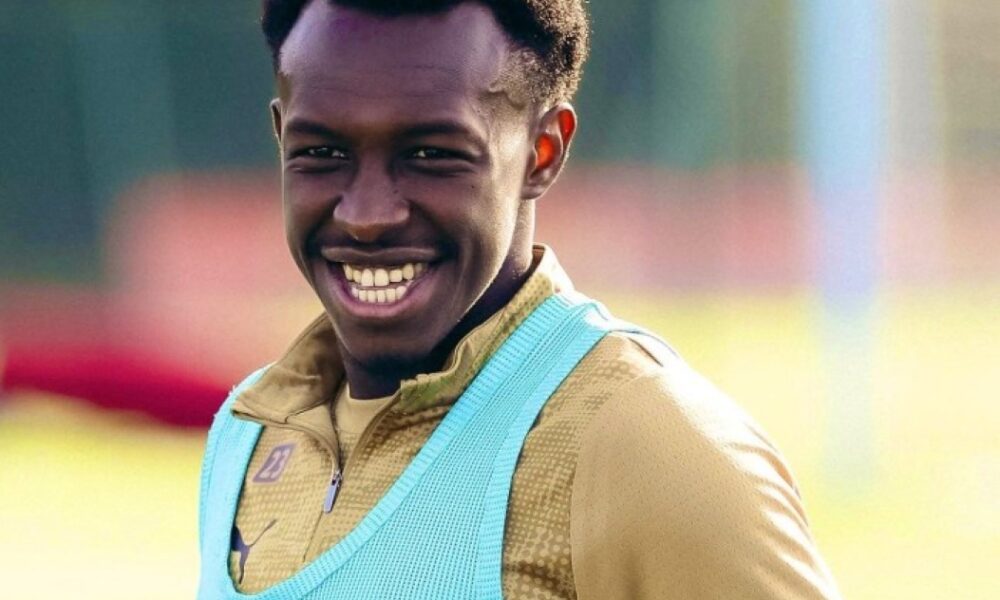 سعود عبدالحميد يواجه باريس أف سي مع لانس