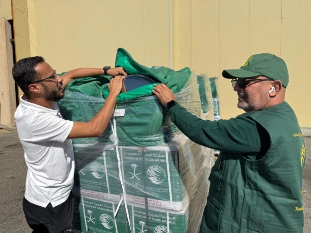 لإغاثة سكان غزة.. وصول طائرة المساعدات السعودية الـ69 إلى العريش بمصر