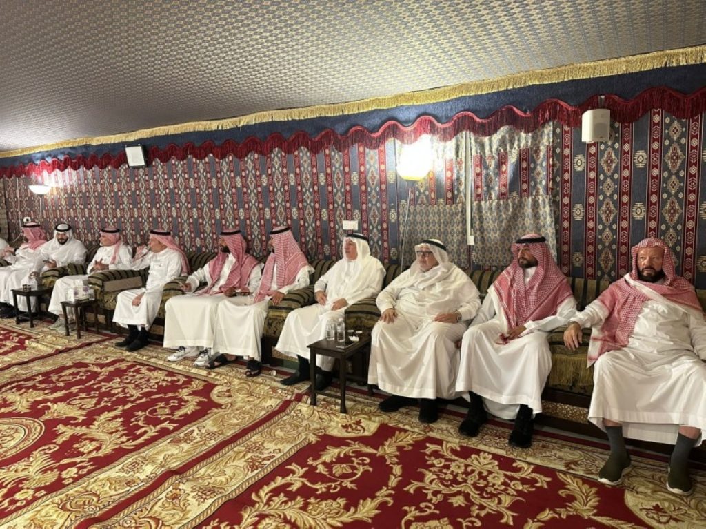 أسرة الشريف تتلقى التعازي في فقيدها