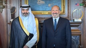 وزير الاتصالات يبحث فرص الابتكار مع مستشاري البيت الأبيض للذكاء الاصطناعي