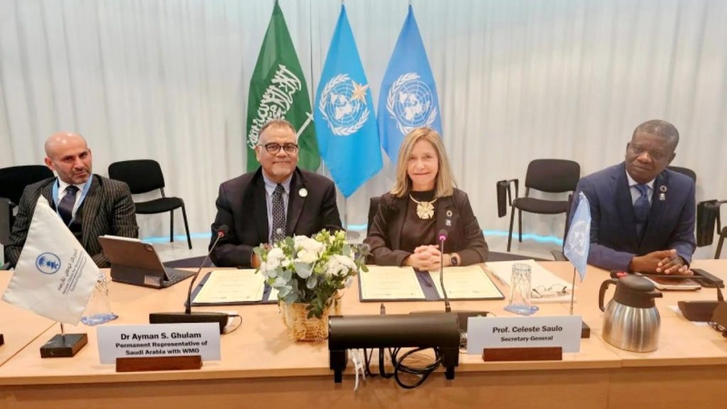 المملكة توقّع الاتفاقية الدولية للإنذار المبكر من العواصف