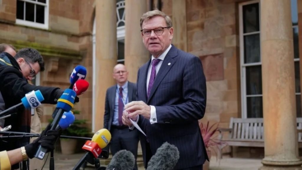 لماذا ألغت ألمانيا زيارة وزير خارجيتها للصين؟