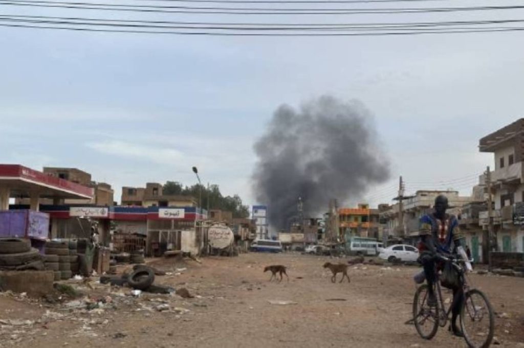 بالمسيرات والمدفعية الثقيلة.. احتدام المعارك في الفاشر