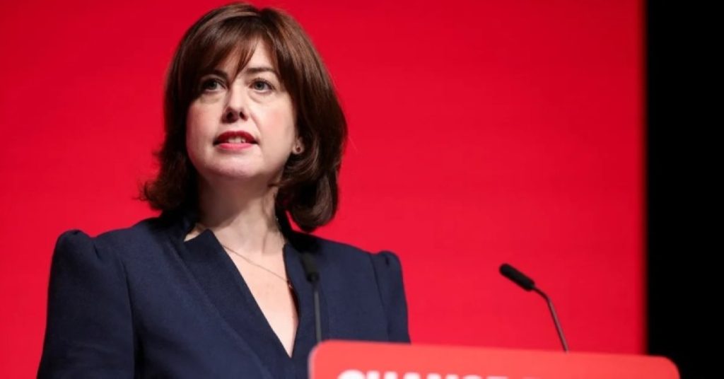 «العمال» يتحدى ستارمر.. اختيار وزيرة مقالة نائبةً لرئيس الحزب