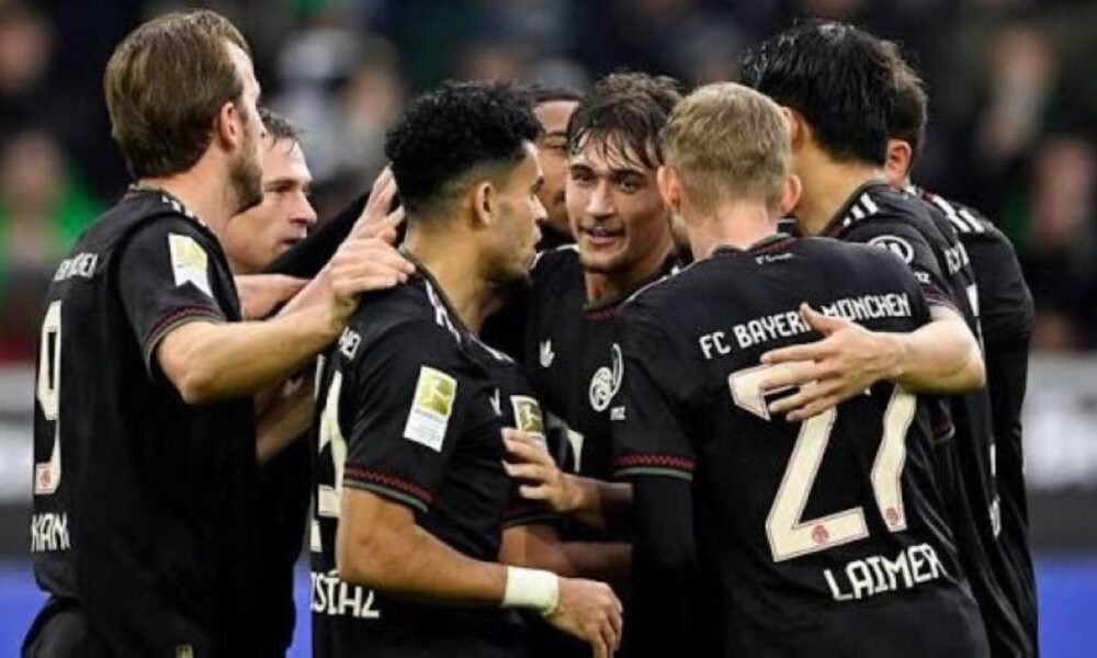 بايرن ميونخ يتصدر بوندسليغا بفوز ثلاثي على مونشنغلادباخ