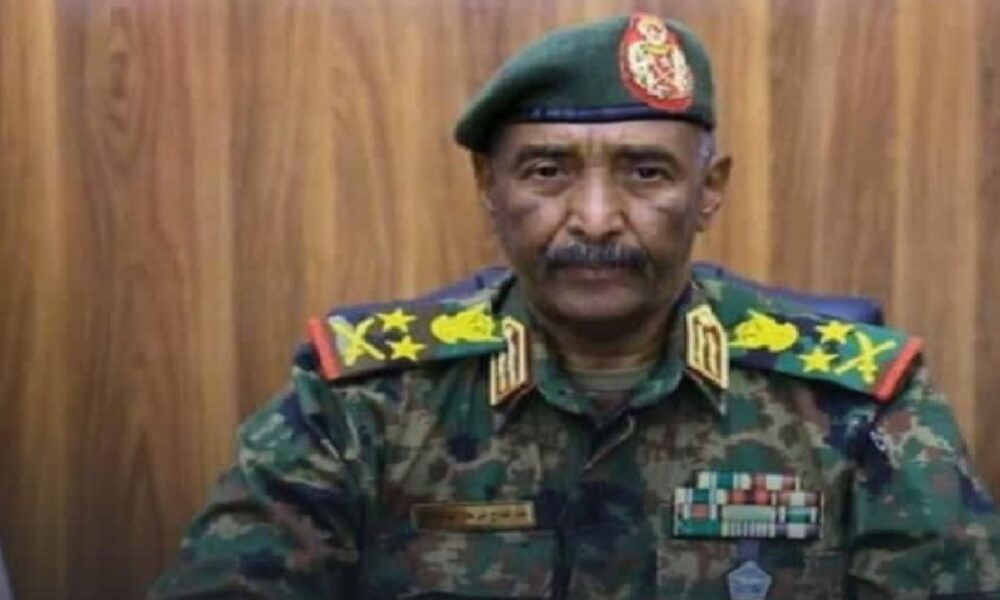 البرهان: التدمير الممنهج أجبرنا على مغادرة الفاشر