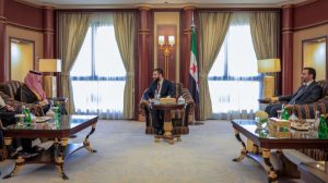 الشرع يستقبل وزير الخارجية ويستعرضان العلاقات بين البلدين