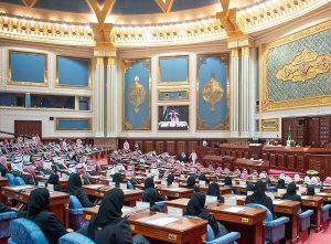 عضو بالشورى يدعو صندوق تنمية الموارد البشرية لمتابعة تمكين الموظفين بالقطاع الخاص