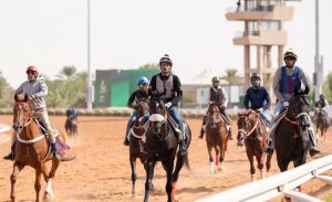 نادي سباقات الخيل يفتتح موسمه الجديد 2025-2026 بشعار "عِش وهج السرعة"