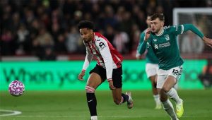 رينتفورد يهزم ليفربول بثلاثة أهداف في الدوري الإنجليزي الممتاز