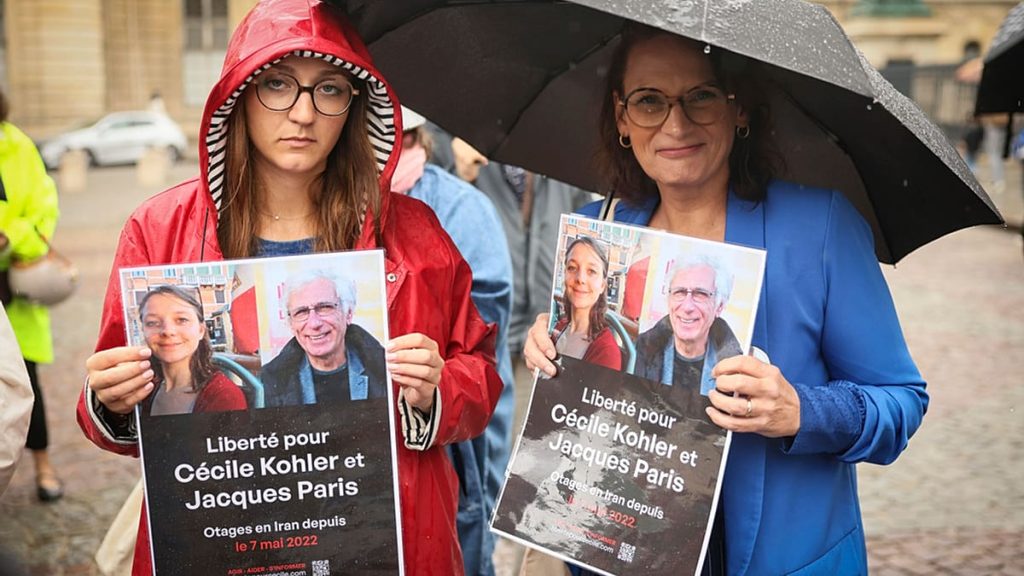 عراقجي يلتقي بارو في باريس الأربعاء لبحث الملف النووي والمعتقلين الفرنسيين