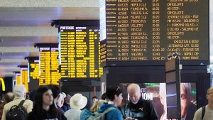 إيطاليا على وقع إضراب شامل.. قطارات وحافلات ومدارس ومستشفيات متوقفة