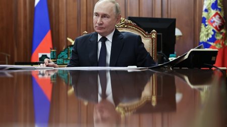 بوتين وأردوغان يناقشان خطة السلام بأوكرانيا..والمقترح الأميركي يتصدر طاولة القمة الإفريقية الأوروبية