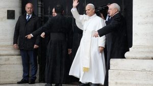 البابا ليون الرابع عشر: يجب أن نكون “صانعي صداقة” في “زمن الانقسام والعنف”