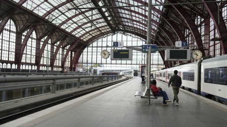 إضراب وطني في بلجيكا يشل قطاعات واسعة لثلاثة أيام