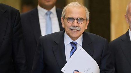 رئيس الوزراء اللبناني يطلب وساطة واشنطن: إسرائيل رفضت التفاوض