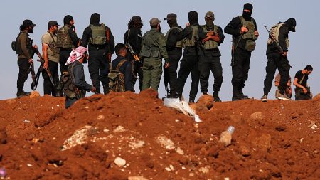 دمشق تنفي تقريرًا تحدث عن نيتها تسليم مقاتلين إيغور إلى الصين