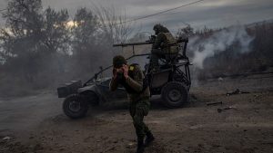 الوفد الأوكراني يلتقي مسؤولين أمريكيين في فلوريدا لمناقشة إطار إنهاء الحرب الروسية