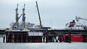 لتغطية 10٪ من وارداتها.. الهند توقع أول عقد منظم لاستيراد الغاز النفطي المسال من الولايات المتحدة