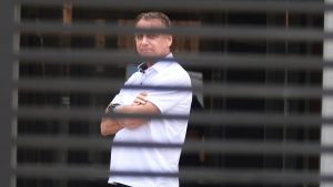 محكمة برازيلية تأمر بتوقيف بولسونارو بعد الاشتباه بمحاولته نزع السوار الإلكتروني