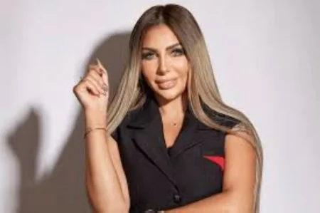 تغيّب 10 شهود يؤجّل محاكمة سارة خليفة و27 متهماً في قضية «المخدرات الكبرى» – أخبار السعودية