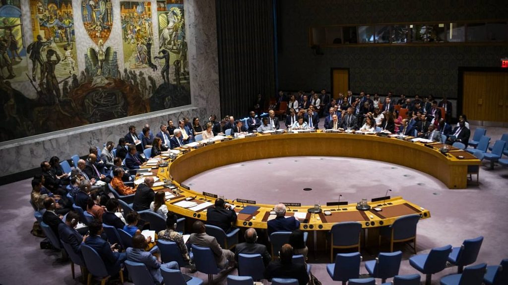 مجلس الأمن يرفع العقوبات عن الرئيس السوري ووزير الداخلية