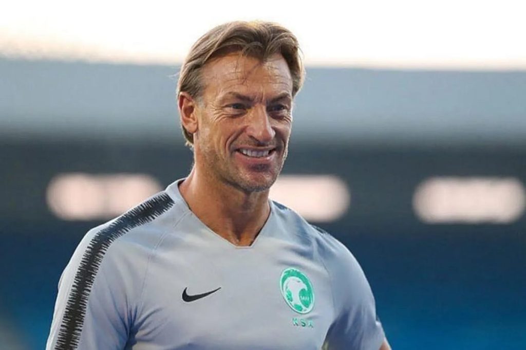 رينارد يعلن قائمة المنتخب السعودي لكأس العرب قطر 2025