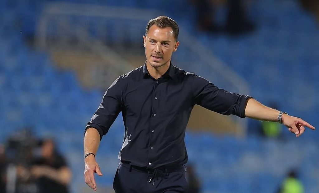 «يايسله» يؤكد جاهزية الأهلي لمواجهة الشارقة غدًا