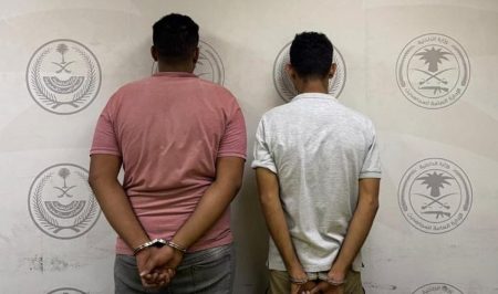 القبض على مقيمين مصريين لترويجهما الحشيش المخدر بمحافظة جدة