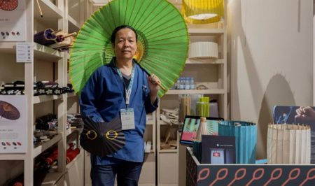 كووتارو نيشيبوري.. حرفي ياباني حمل "ضوء كيوتو" إلى قلب الرياض