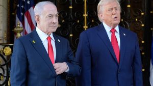 بعد لقائه نتنياهو في فلوريدا.. ترامب يتوعّد طهران ويهدّد حماس بـ”ثمن كبير”