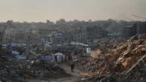 مباشر – غزة في مفترق عام جديد.. منظمات دولية مهددة بالإقصاء و32% من الإسرائيليين بحاجة إلى دعم نفسي