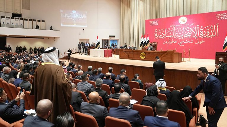 العراق: إرجاء جلسة انتخاب رئيس الجمهورية بعد خلاف بين الأكراد