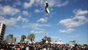 سوريا: حظر تجوّل ليلي في اللاذقية وسط اضطرابات طائفية دامية تهزّ الساحل