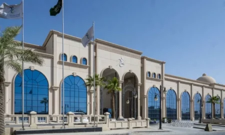 إحالة منشأة للنيابة لتداول أجهزة طبية مخالفة: التفاصيل