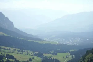 لاكس السويسرية.. جبال وتاريخ ومغامرة لا تُنسى – أخبار السعودية