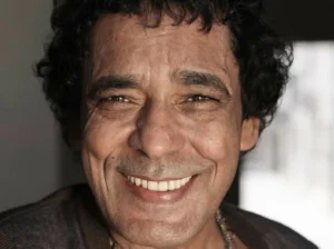 وعكة صحية تنقل محمد منير إلى المستشفى – أخبار السعودية