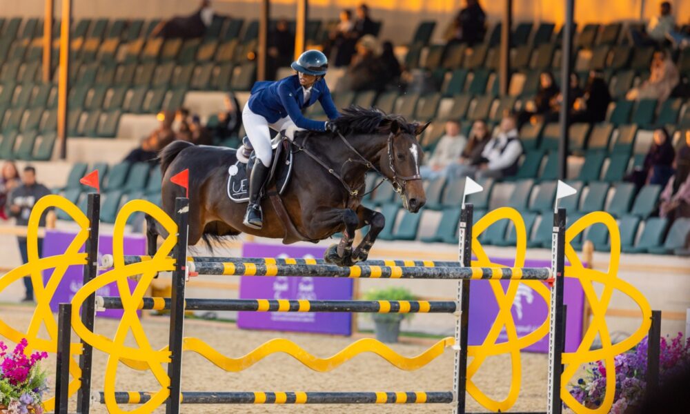 فرسان السعودية يكتسحون بطولة قفز السعودية الدولية للفروسية