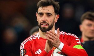 اهتمام سعودي بضم برونو فيرنانديز والشرط الجزائي مفتاح الصفقة