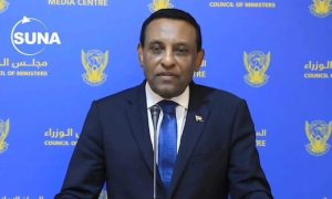 رئيس وزراء السودان يشيد بجهود السعودية لدعم السلام